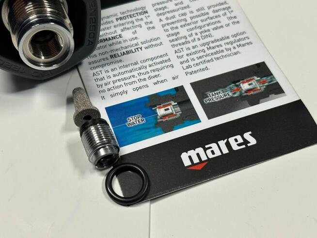 AST-1ST. STAGE Utrzymuje pierwszy stopień DIN w czystości