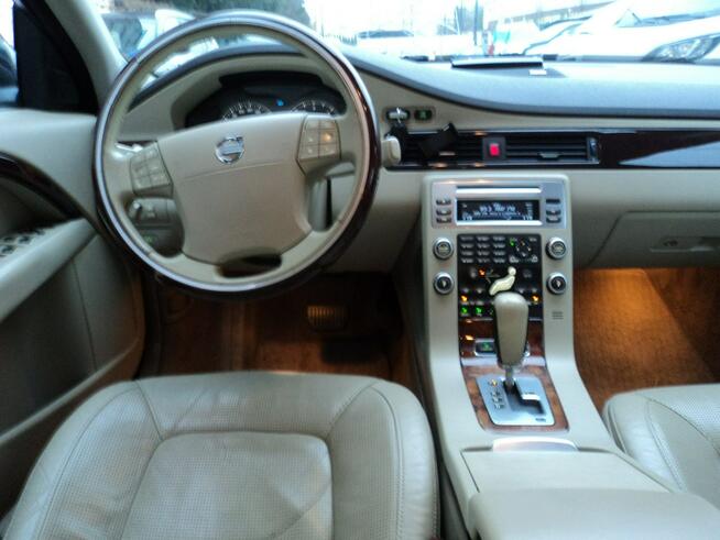 sprzedam VOLVO XC70 CROSS-COUNTRY 4awd z2007r 2,4 D AUTOMAT 185 KM