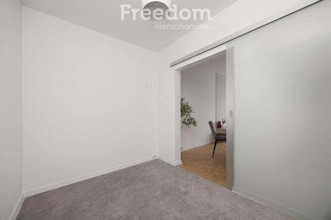 2 pokoje + gabinet, odświeżone, przy Metrze