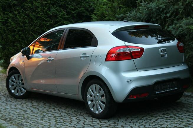 Kia Rio 1.3 Benzyna Nawigacja Kamera 134 tys km 5 drzwi