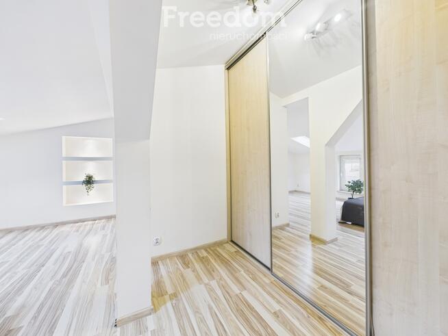 Klimatyczne 3 pokoje z sypialnią na poddaszu