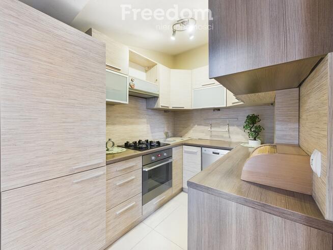 Klimatyczne 3 pokoje z sypialnią na poddaszu