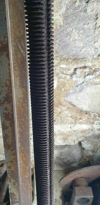 Łoże tokarni własnego projektu