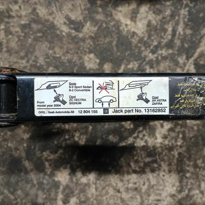 Lewarek Opel podnosnik zestaw w kolo zapasowe.