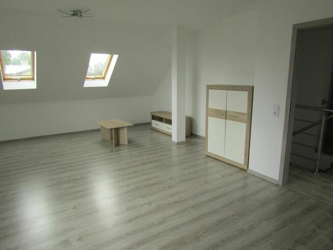 Przestronne, jasne 4-pokojowe mieszkanie w spokojnej okolicy