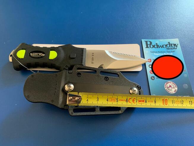 Nóż nurkowy Minirazor Alfa mały poręczny i sprawdzony.