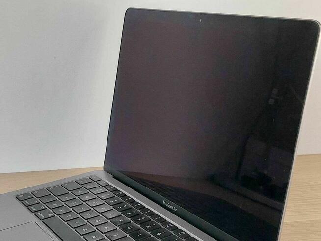 MacBook Air M1 2020, 256GB / 8GB 13,3