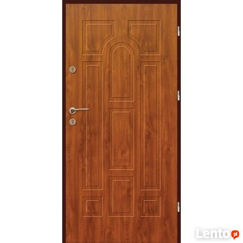 Drzwi wewnętrzne i zewnętrzne z montażem