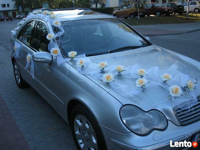 KWIATY SZTUCZNE, ZYWE, WIEŃCE, WIAZANKI, DEKORACJE KOSCIOŁÓW