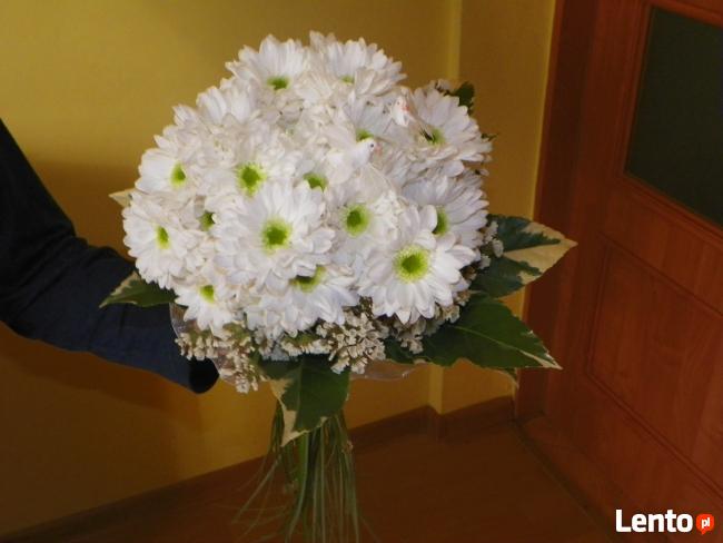 KWIATY SZTUCZNE, ZYWE, WIEŃCE, WIAZANKI, DEKORACJE KOSCIOŁÓW