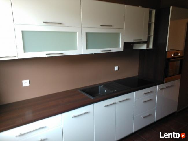 MEBLE NA WYMIAR, KUCHNIE, SZAFY W PRZYSTEPNYCH CENACH