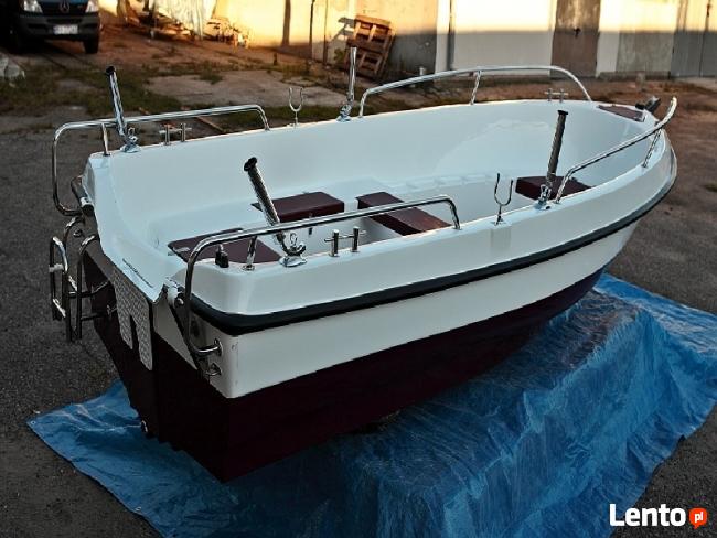 Łódź wiosłowa motorowa BARAKUDA 430