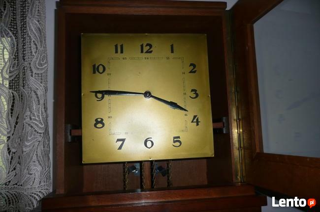 Zegar stojący firmy Kieninger z roku 1930.