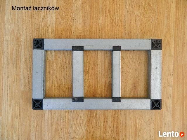 Łącznik do profili ( winkla ) z Tworzywa Sztucznego.
