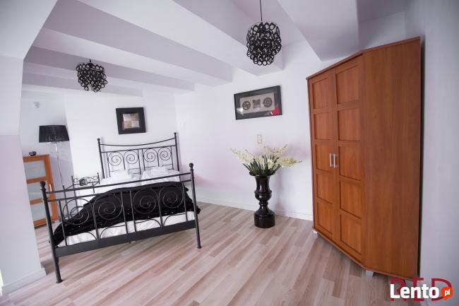 LUKSUS APARTAMENTY - RED