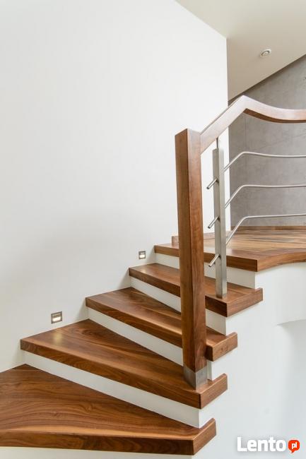 Podłogi drewniane cyklinowanie montaż deski schody tarasy