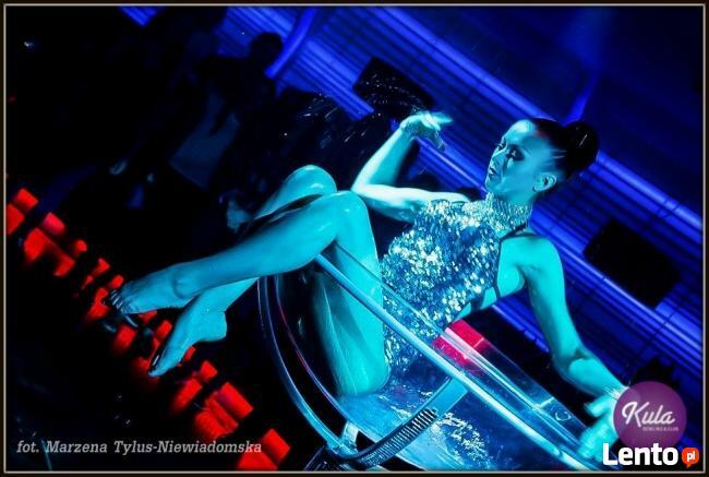 TANIEC W KIELICHU CHAMPAGNE SHOW TANIEC W KIELISZKU TANCERKI