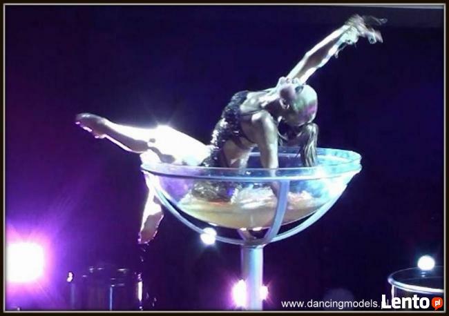 TANIEC W KIELICHU CHAMPAGNE SHOW TANIEC W KIELISZKU TANCERKI