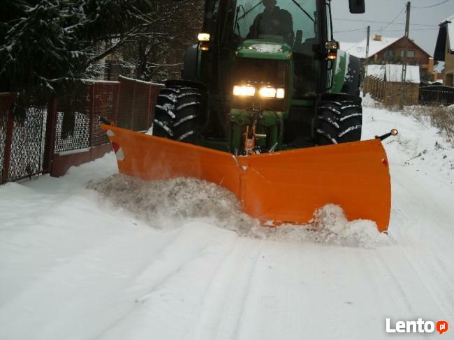Odśniezanie parkingów,centrum handlowych,dróg gminnych