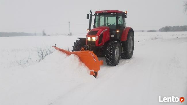Odśniezanie parkingów,centrum handlowych,dróg gminnych