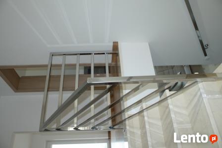 Balustrady nierdzewne schodowe szklane, poręcze ścienne