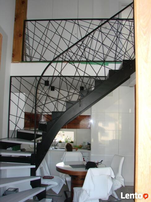 Niepowtarzalne SCHODY metalowe stalowe nierdzewne