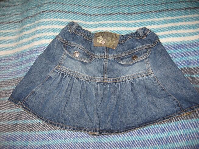 Dżinsowa spódniczka 134-140cm, zapinana na suwak