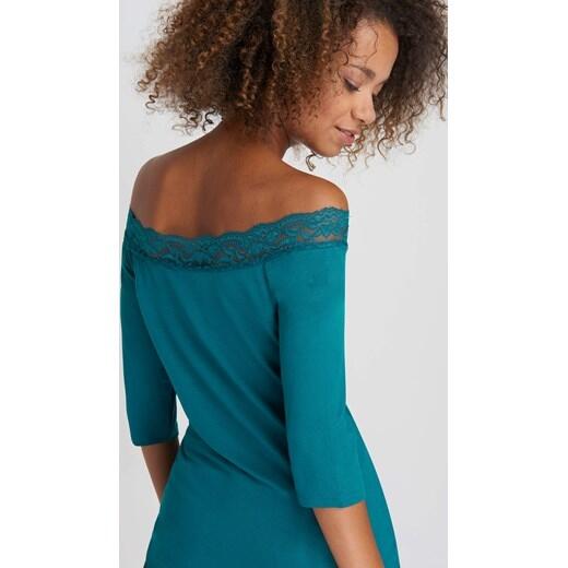 Bluzka z dekoltem carmen i koronką Orsay