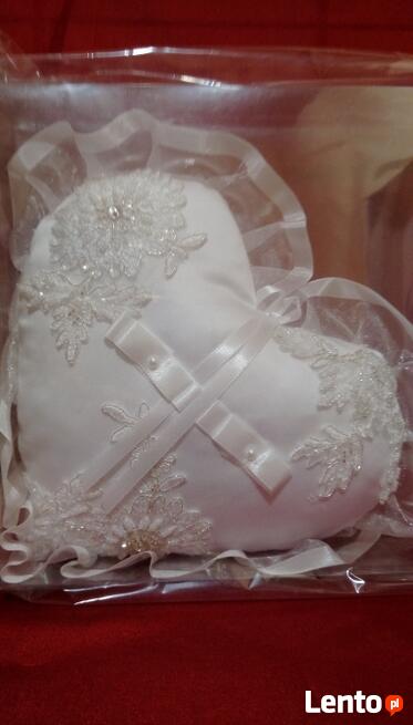 Ślub, wesele, kotyliony, zapinki, ozdoby na tort, kieliszki