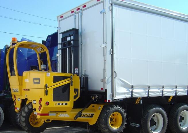 Transport usługi transportowe tir naczepa z wózkiem widłowym