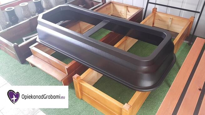 Rama drewniana na cmentarz, tabliczka na krzyż itp.