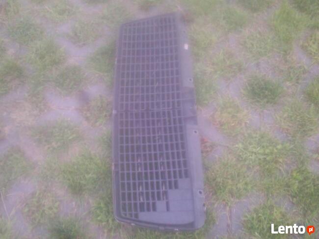 grill do mercedesa e kl.2000 r.