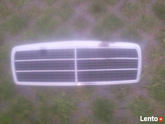 grill do mercedesa e kl.2000 r.