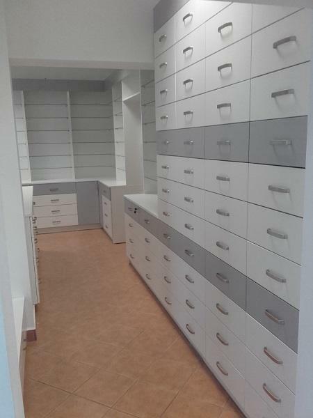 MEBLE APTECZNE PROFESJONALNIE W ATRAKCYJNYCH CENACH