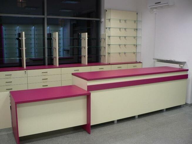 MEBLE APTECZNE PROFESJONALNIE W ATRAKCYJNYCH CENACH