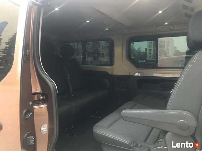 Wynajem busa z kierowca