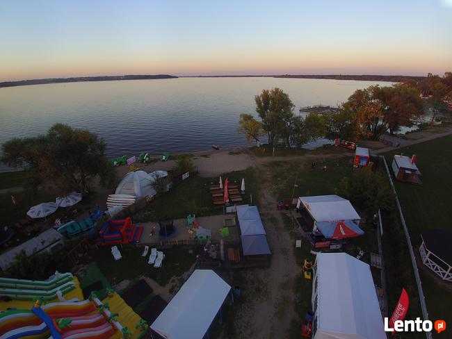 Plaża Nieporęt - miejsce do sprzedaży lodów oraz dmuchańców