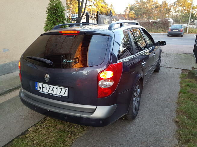 Przyciemnianie szyb Warszawa - Wrap Shadow Studio