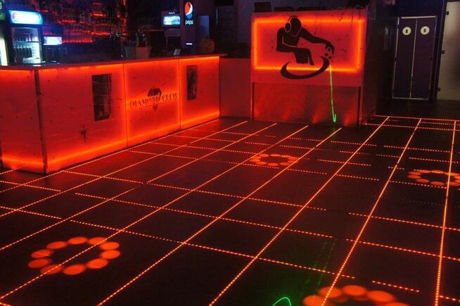 18-stka w DIAMOND CLUB