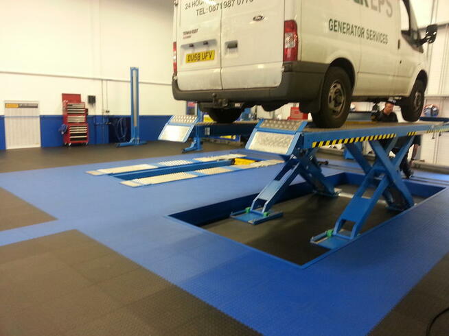 Płytki pcv, ecotile, podłogi przemysłowe, garaże, ha