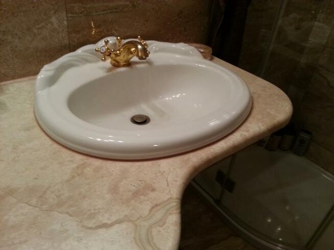 Blaty kuchenne. Blaty łazienkowe. Parapety. Schody. Posadzki