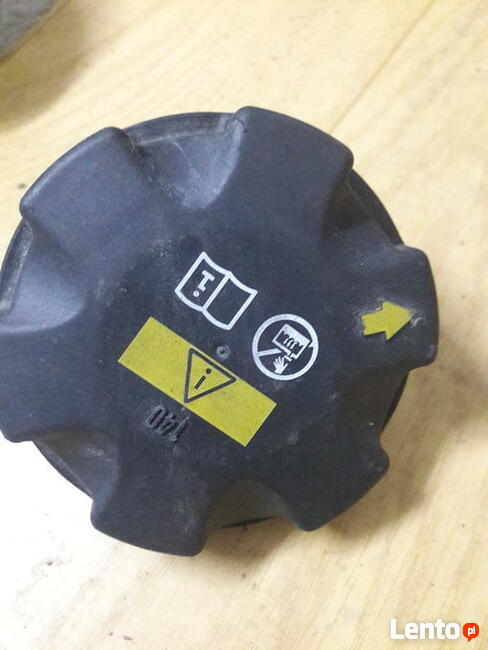 BMW 3 F30 Korek ciśnieniowy zbiorniczka płynu chłod