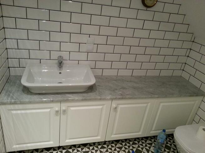 Blaty kuchenne. Blaty łazienkowe. Parapety. Schody. Posadzki