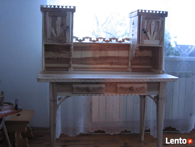 biurka drewniane