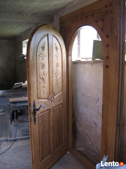 drzwi drewniane