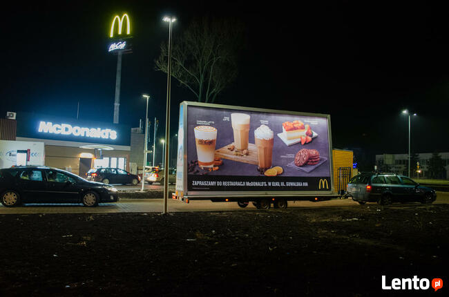 Przyczepy reklamowe Reklama mobilna przyczepa backlight led