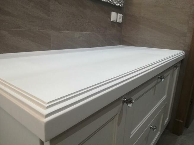 Umywalki kompozytowe na zamówienie SOLID SURFACE