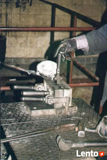 Odlewnia Brązu BA1032, Rg7, CuSn12 tuleje odśrodkowe odlewy