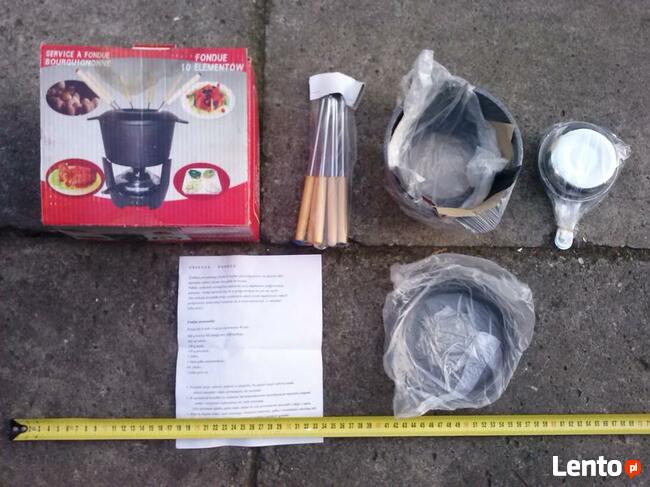Fondue - zestaw przyborów do przygotowania dania, 59 zł.