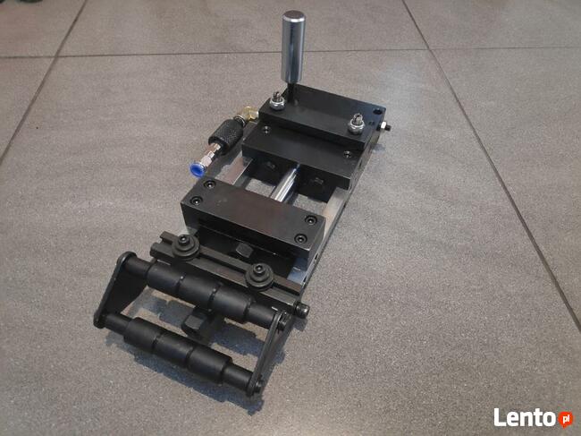 Podajnik pneumatyczny do blachy 80x80mm